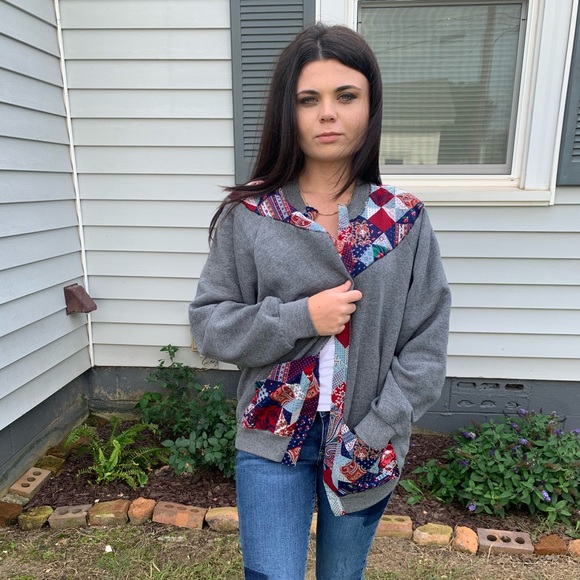 Handmade cardigan with multicolored quilt pattern - Picture 7 of 10